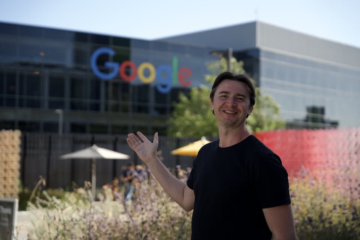Adriano Gianini no campus do Google